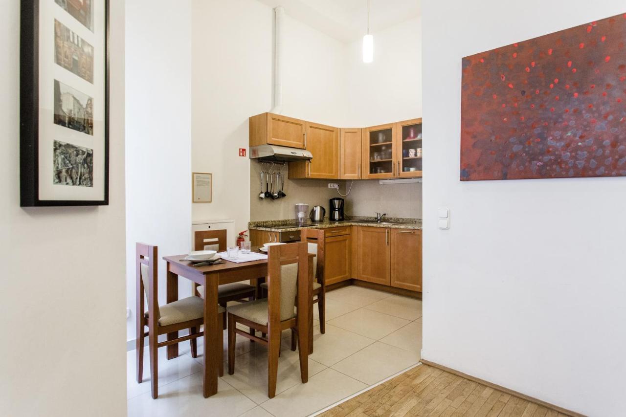 Family Suite By Heroes' Square Budapeste Exterior foto